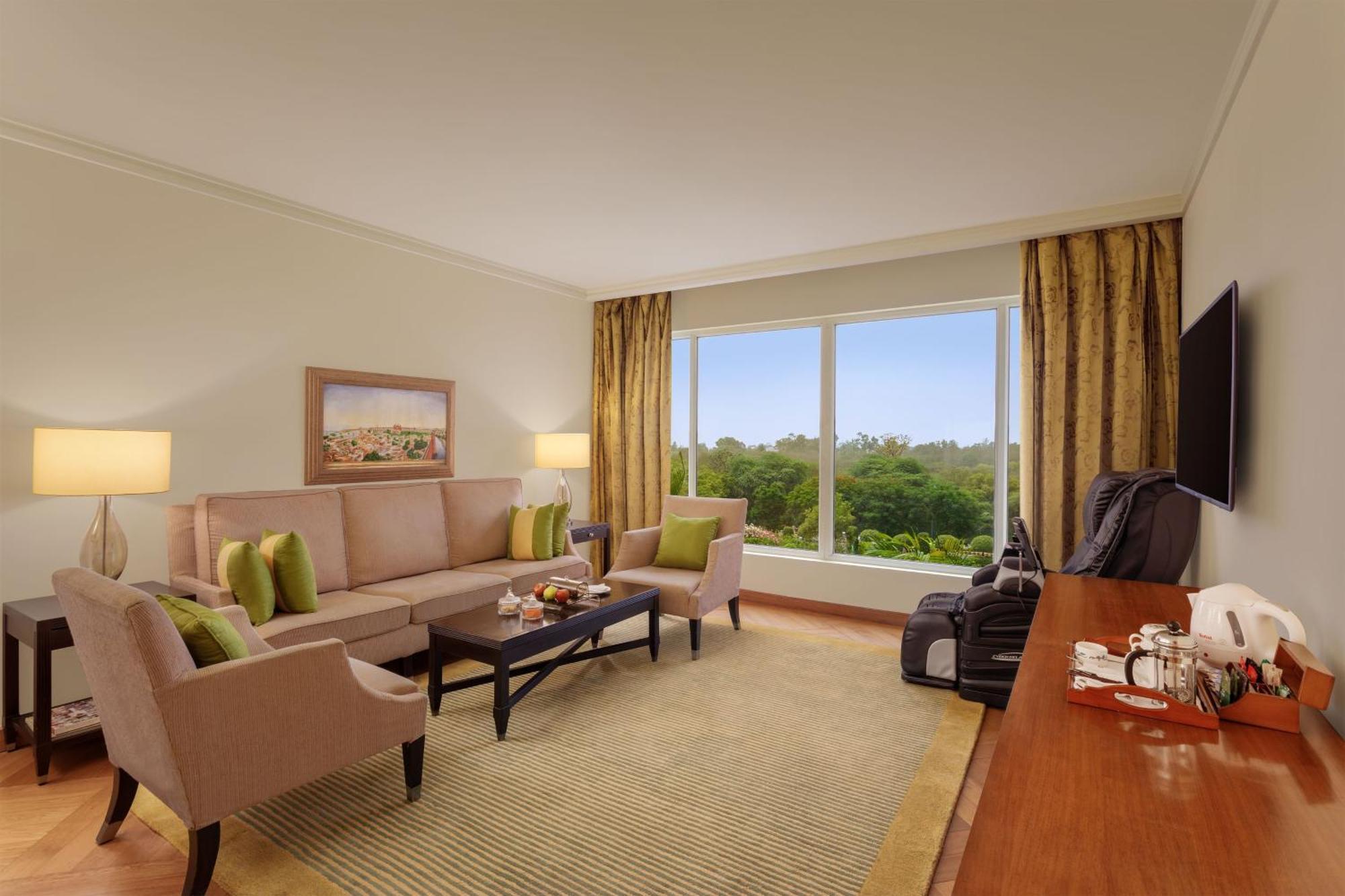 Itc Maurya, A Luxury Collection Hotel, Nueva Delhi Exterior foto Living room of a suite
